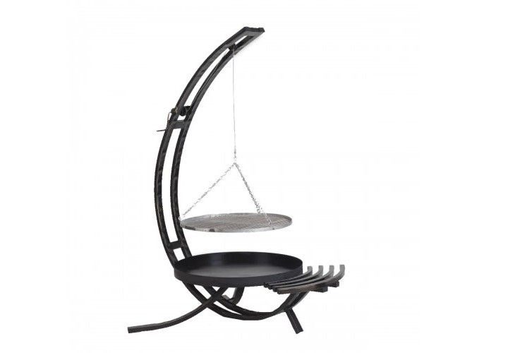 Grill metalowy Artemida M2 z rusztem zawieszonym na łańcuchu nad paleniskiem